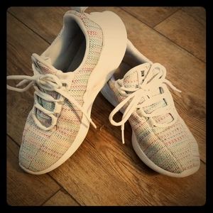 Nike Viale Sneakers Shoes sz 5y